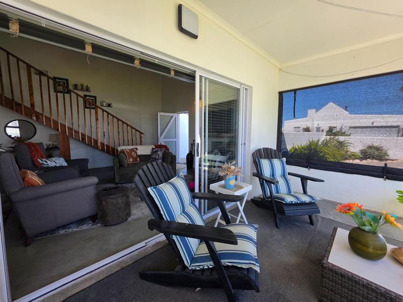 2 Bedroom Property for Sale in Lampiesbaai Western Cape